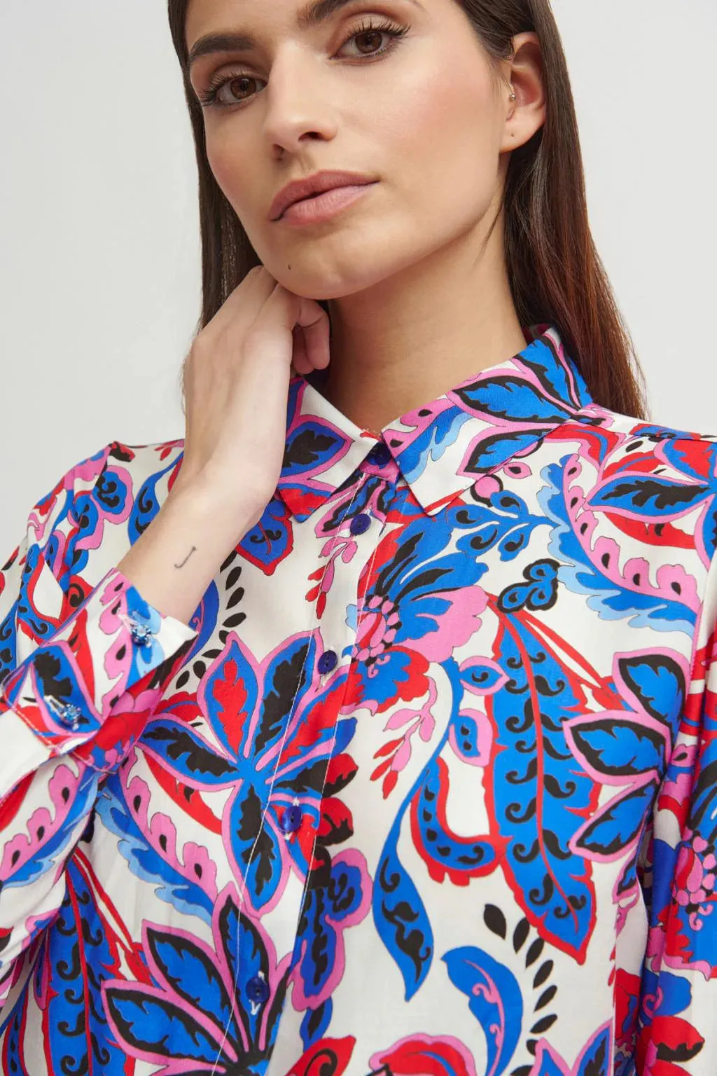 Bariloche Zafra Blue/Red Botanical Print Shirt