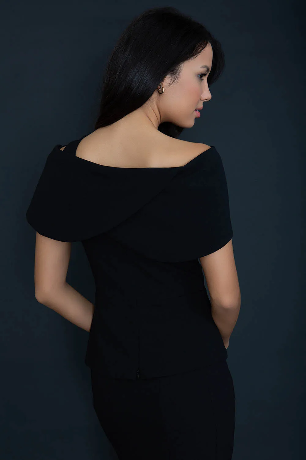 Jojo Asymmetric Black Top